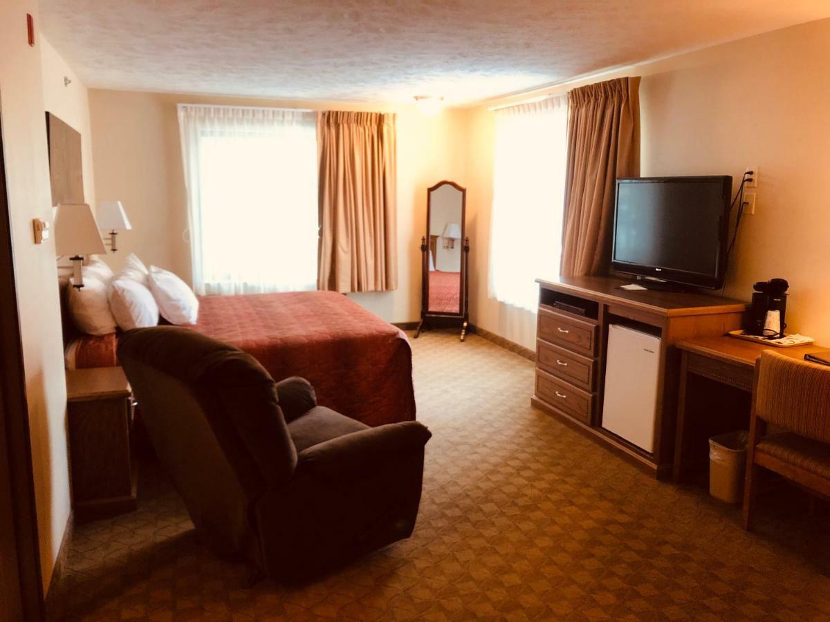 Shenandoah Inn & Suites Экстерьер фото